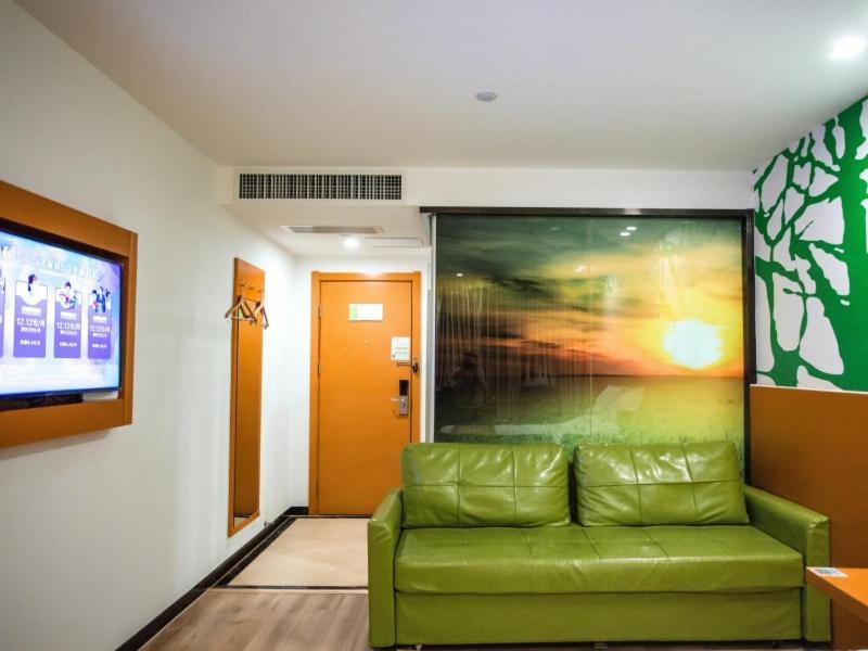 Vatica Shangdong Zaozhuang Tengzhou Railway Station Hotel Exterior foto